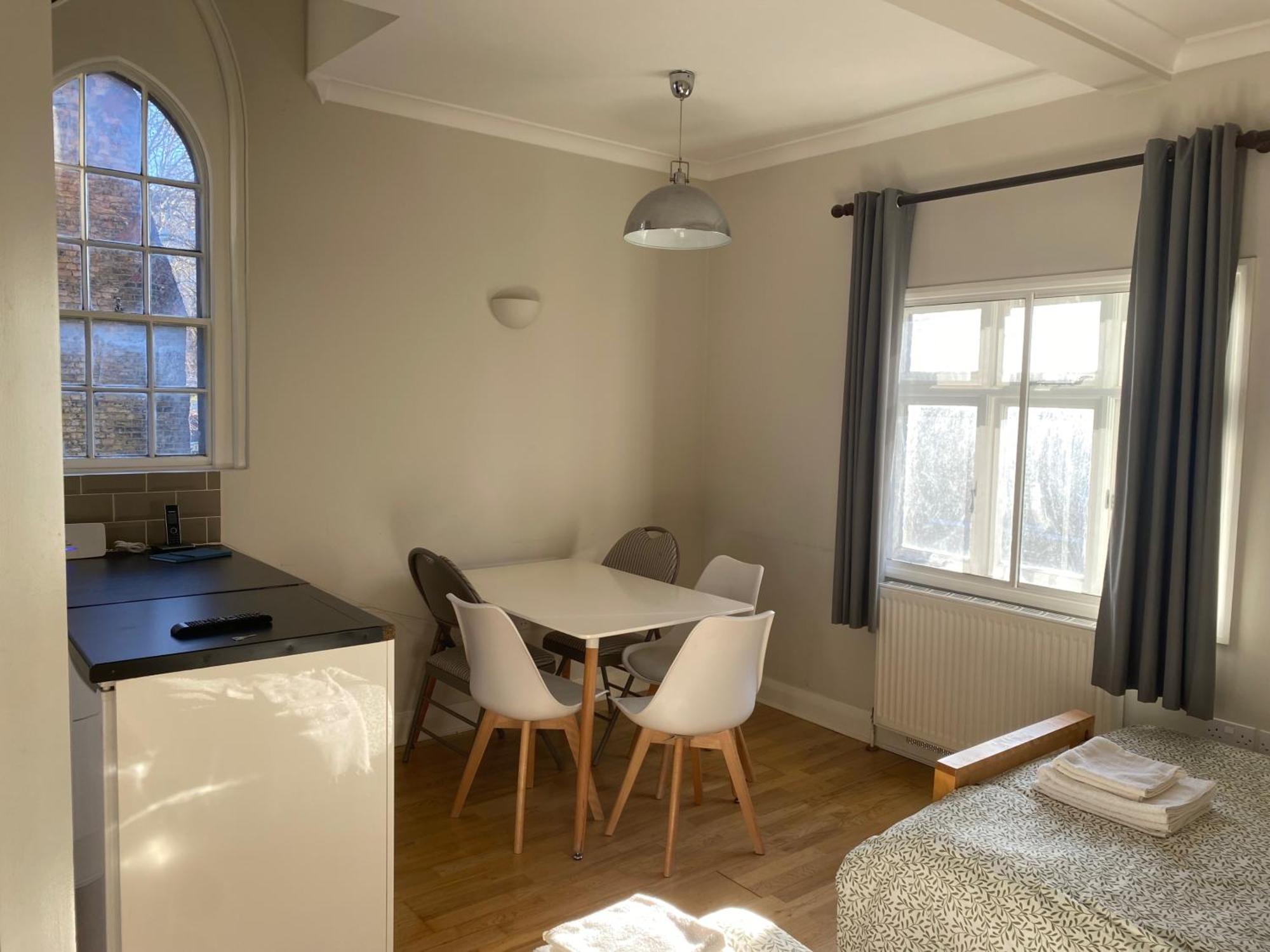 Victorian Building - Sleeps 5 - Pet Friendly Apartment London Bagian luar foto